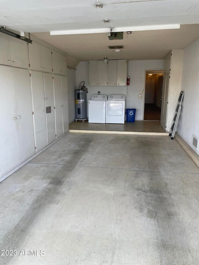 Building Photo - 13227 N 99th Dr