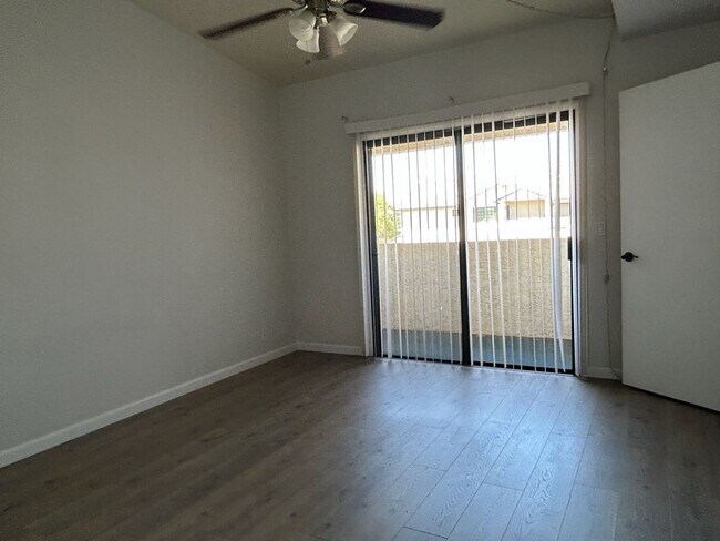 Building Photo - Springdale Condo