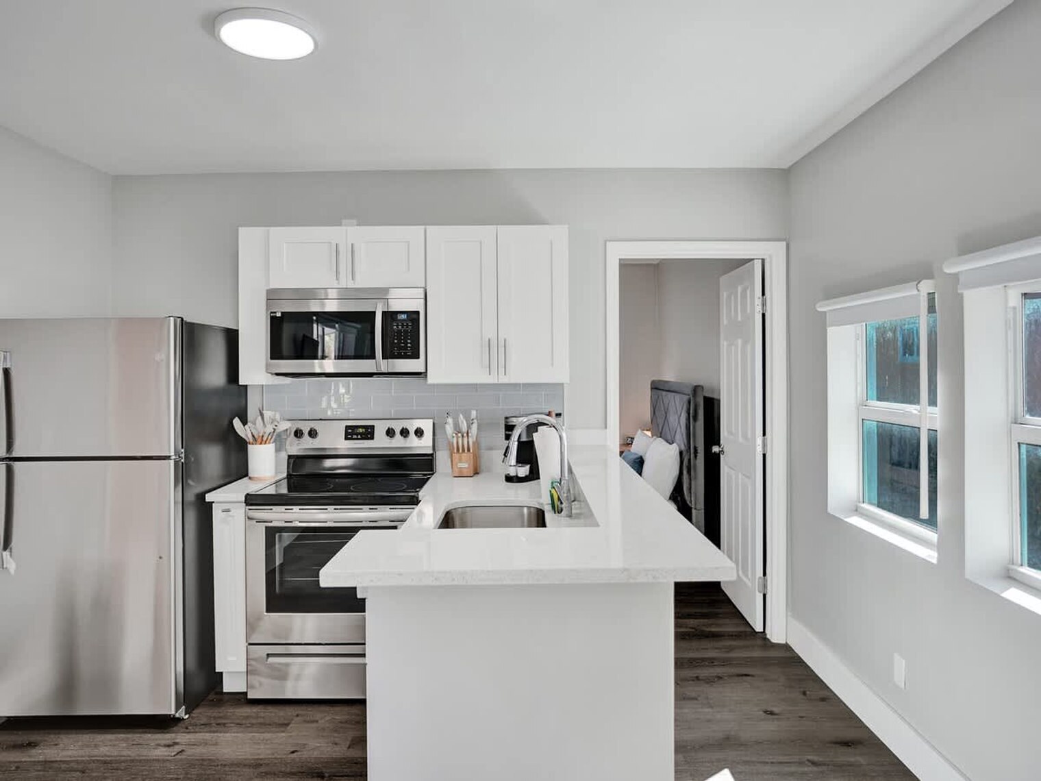 Building Photo - 3204 NE 9th St