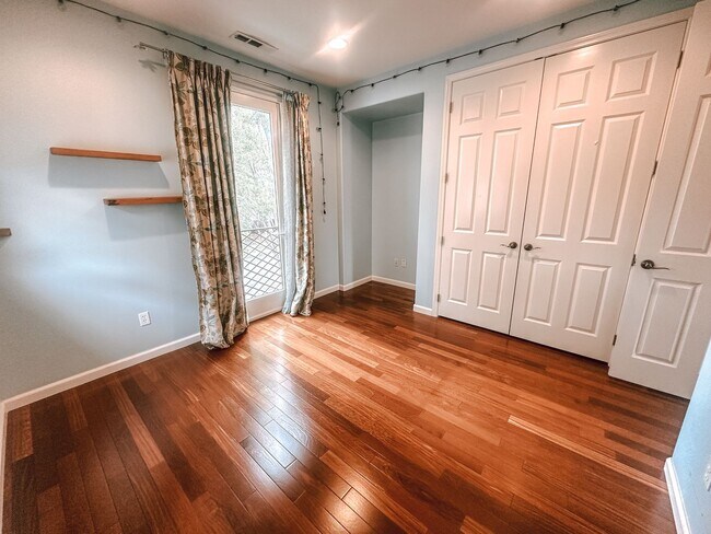 Building Photo - Gorgeous Home in San Ramon Available Now!