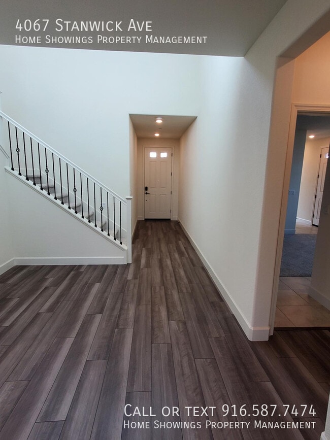 Building Photo - 4067 Stanwick Ave