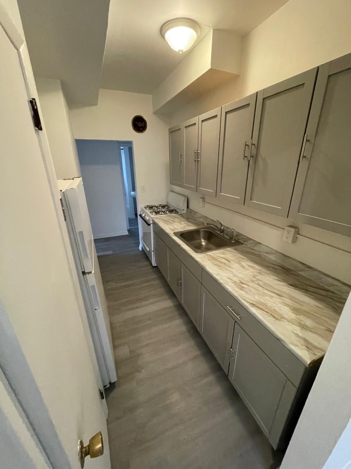 Building Photo - 1382 Center Ave