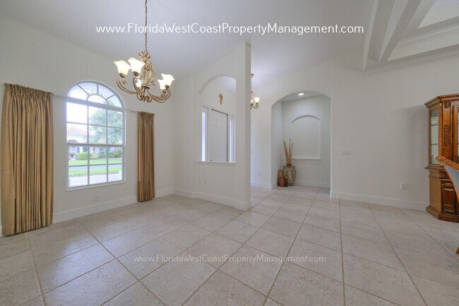 Building Photo - 12810 Daisy Pl