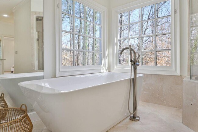 Building Photo - 1124 Moores Mill Rd NW