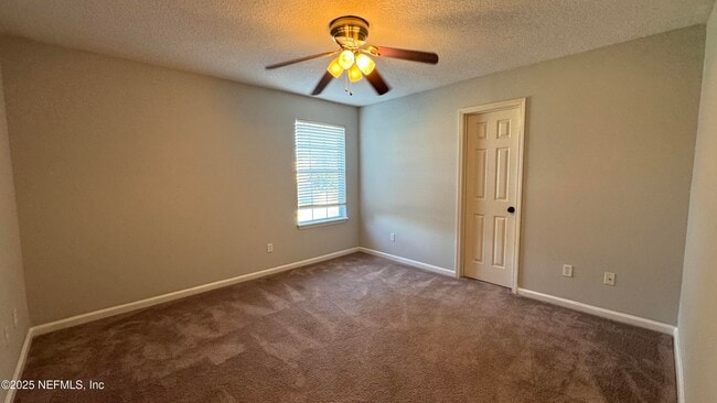 Building Photo - 771 Scrub Jay Dr