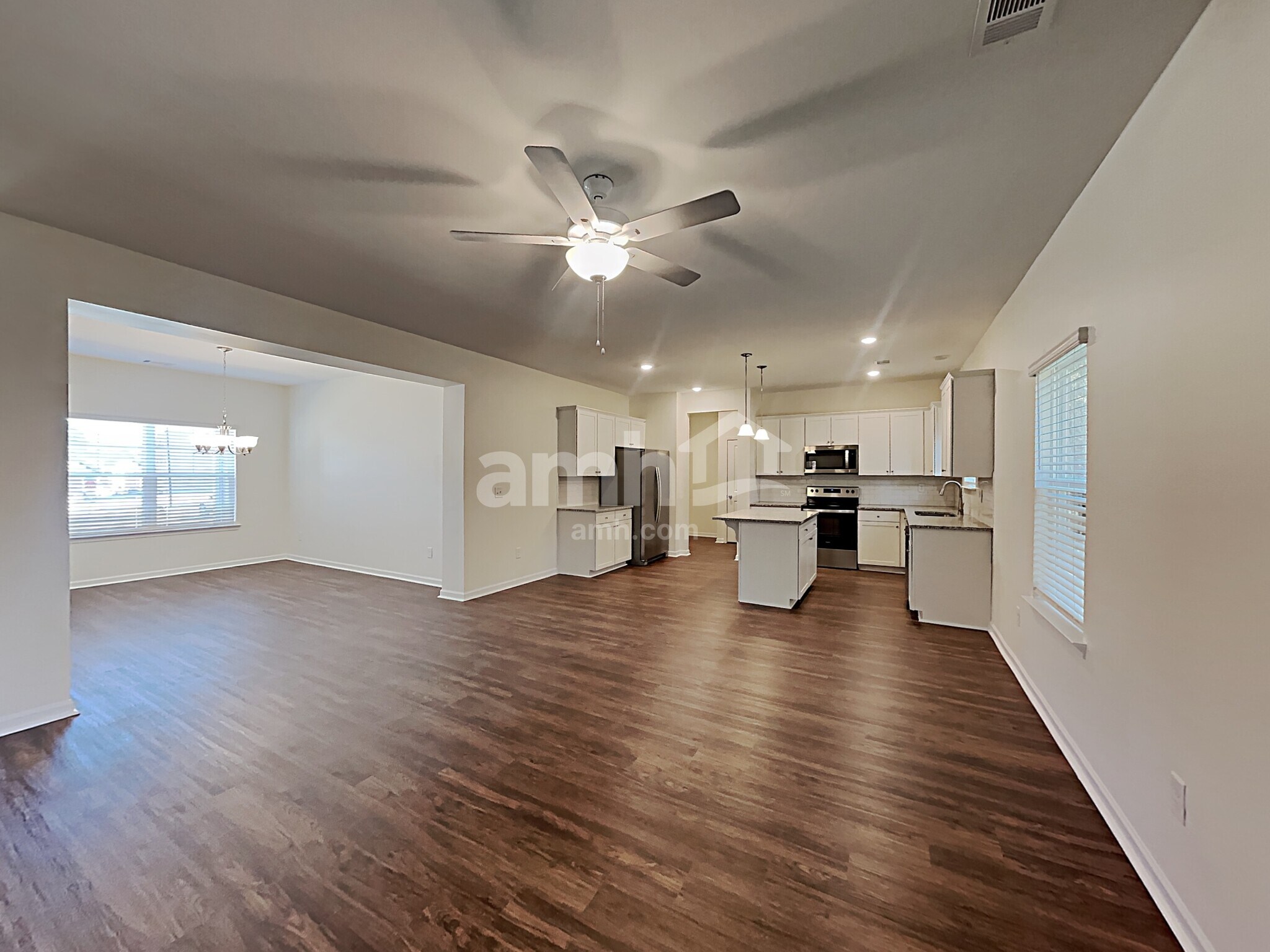 Building Photo - 20 Valley Brook Ct