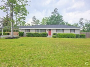 Building Photo - 624 Fairview Dr