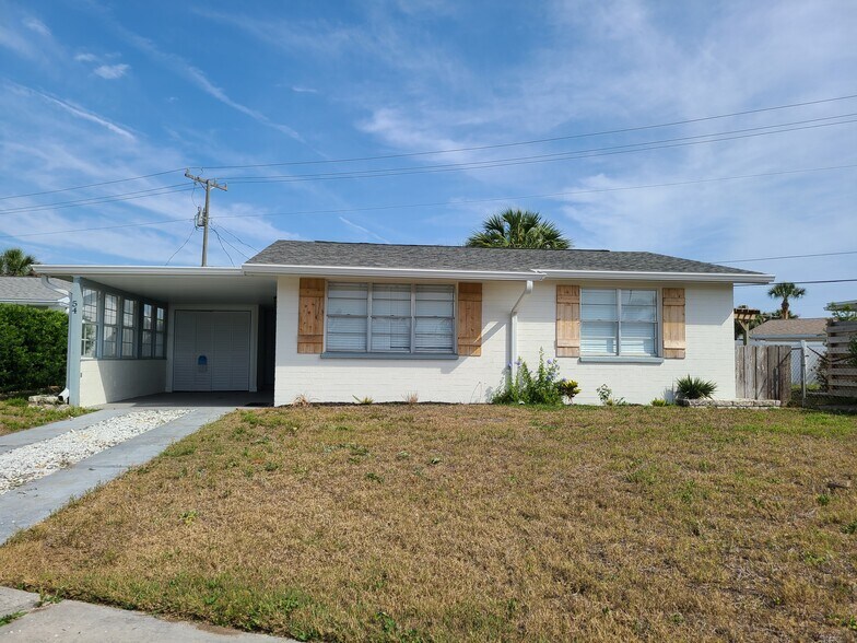 Building Photo - 54 River Shore Dr