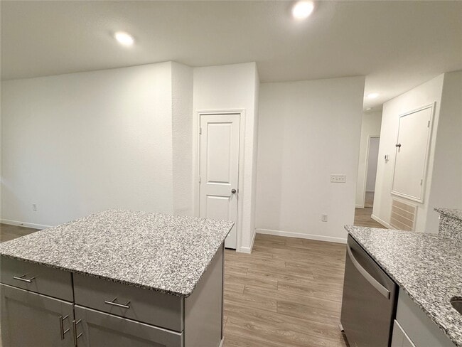 Building Photo - 1348 Bright Hl Dr