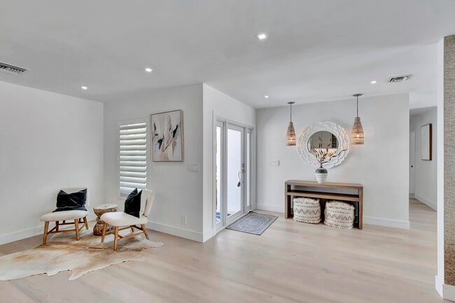 Building Photo - 530 NW 14th St