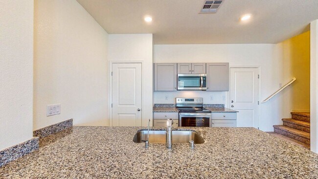 Building Photo - Cozy 2-story, 3BR 2BA townhome in a new community in North Las Vegas.