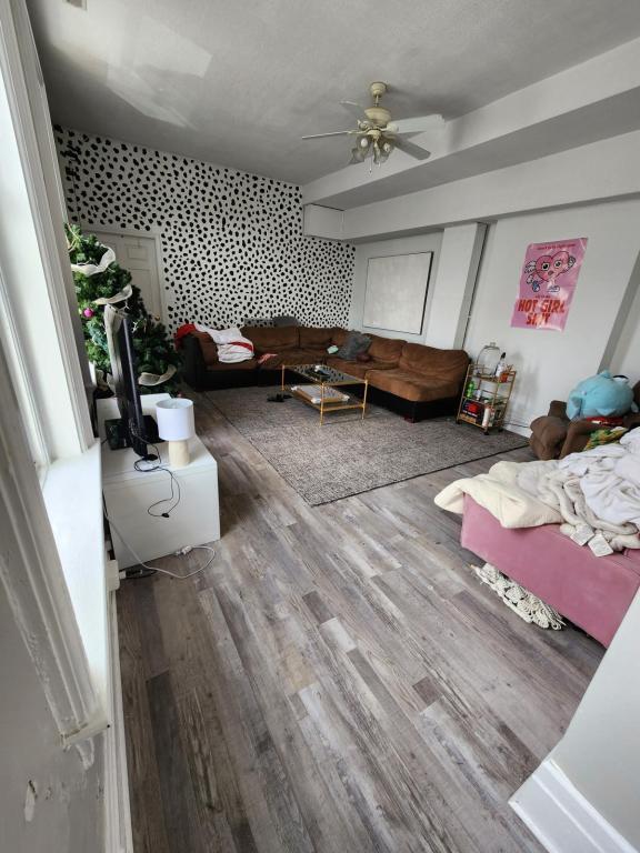 Building Photo - 2348 Wheeler St