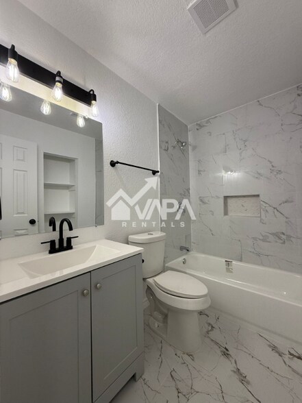 Building Photo - 14338 Ridge Point Dr
