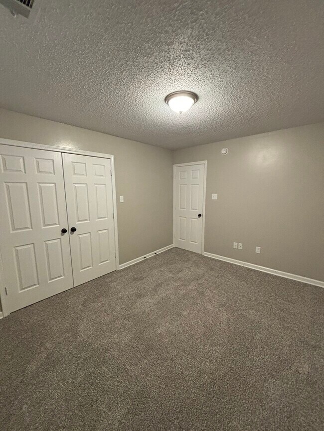 Building Photo - 39 Bud Grimes Dr