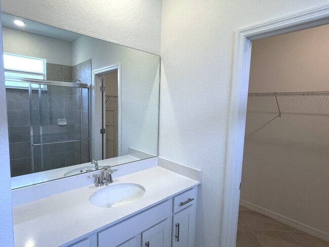 Building Photo - 2184 Dragonfruit Wy