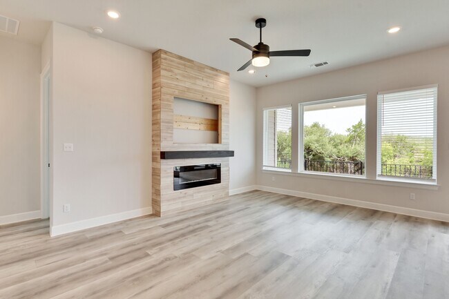 Building Photo - 265 Moonlit Stream Pass