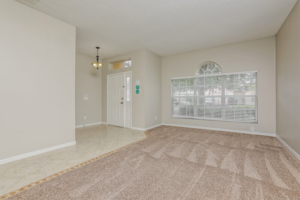 Building Photo - 13761 Meadowpark Ave