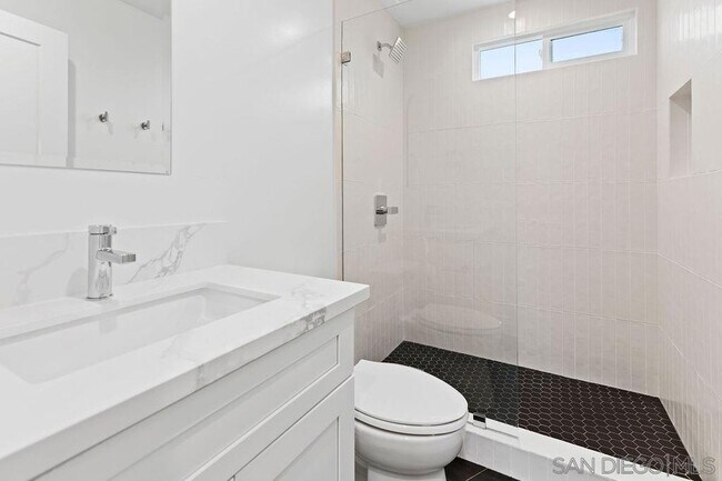 Building Photo - 4265 42nd St