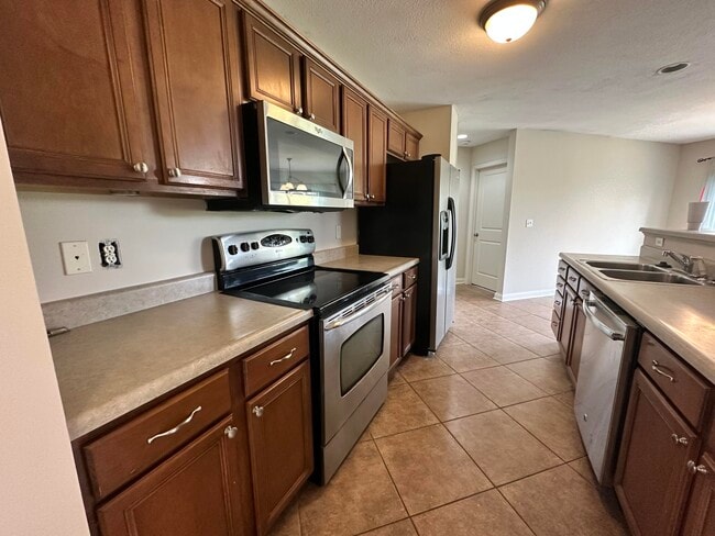 Building Photo - 5711 Vero Way