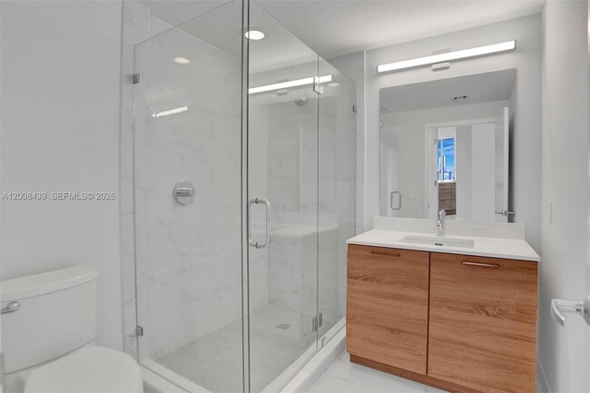 Building Photo - 16385 Biscayne Blvd