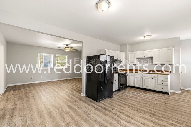 Building Photo - 3207 N Arsenal Ave