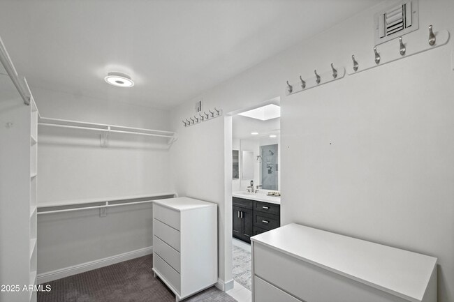 Building Photo - 7322 E Sierra Vista Dr