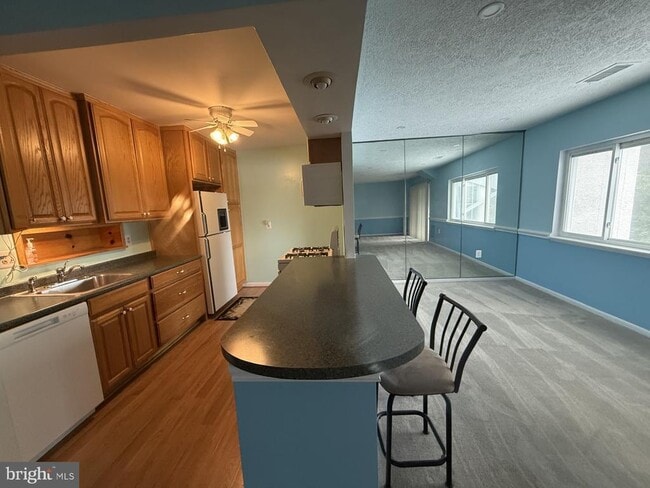 Building Photo - 357 Gatewater Ct