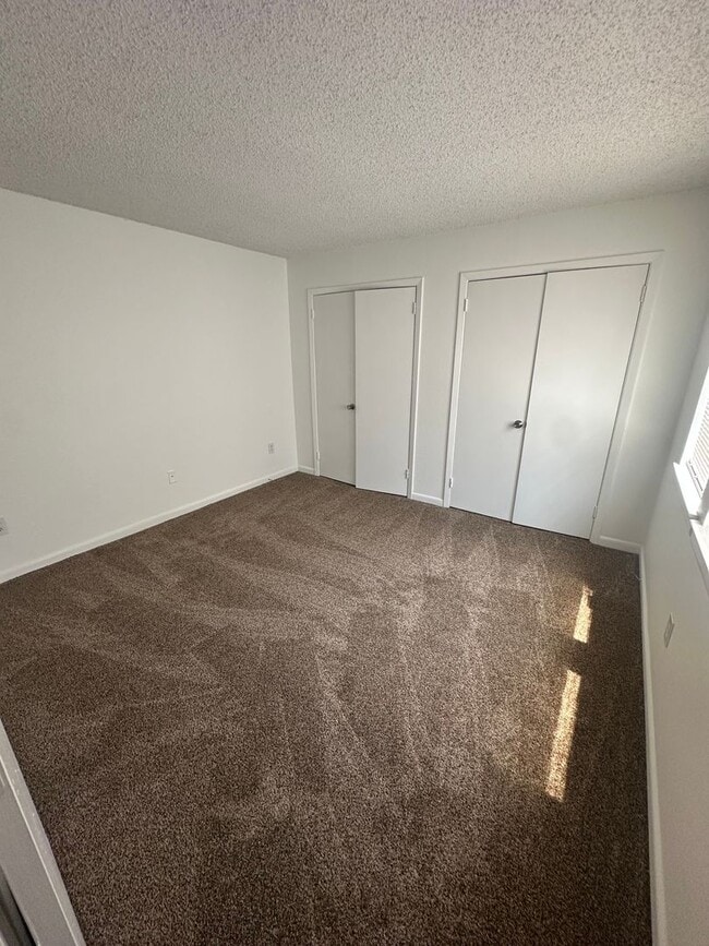 Building Photo - 1725 Ridge Oak Pl