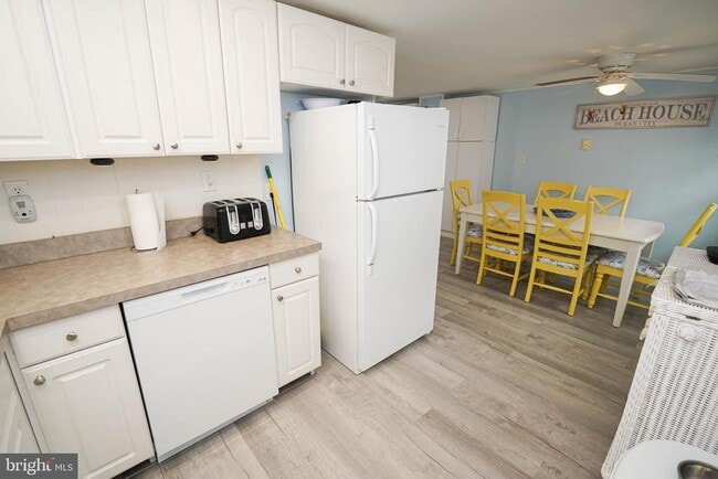 Building Photo - 309 Bayshore Dr