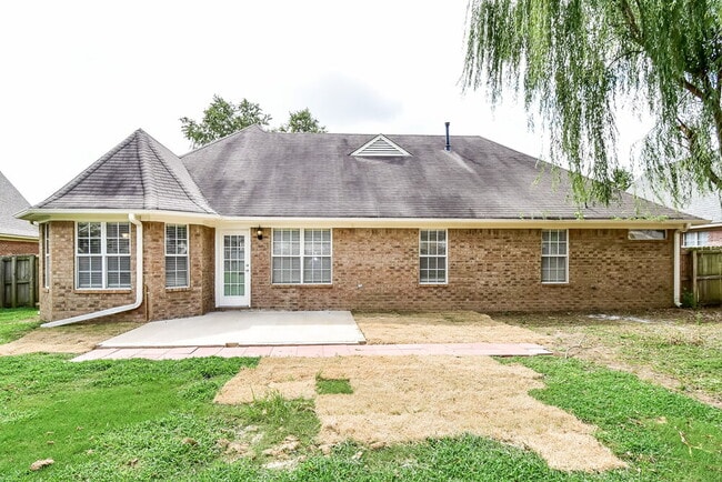 Building Photo - 2848 Pinnacle Dr