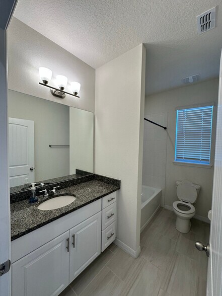 Building Photo - 8503 Tavernier Aly