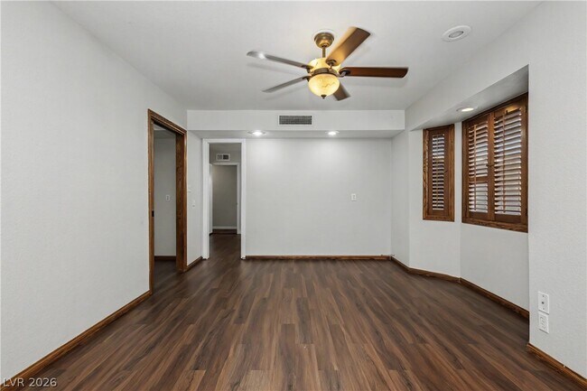Building Photo - 6908 Kinkenon Dr