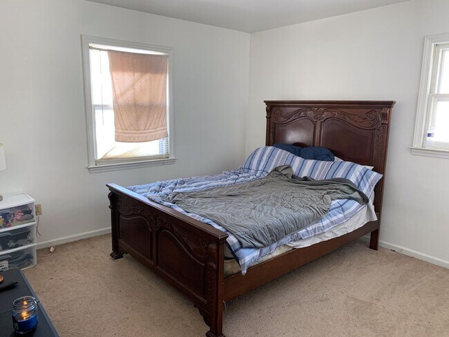 Building Photo - 2 Bed 1 Bath Blacksburg Home