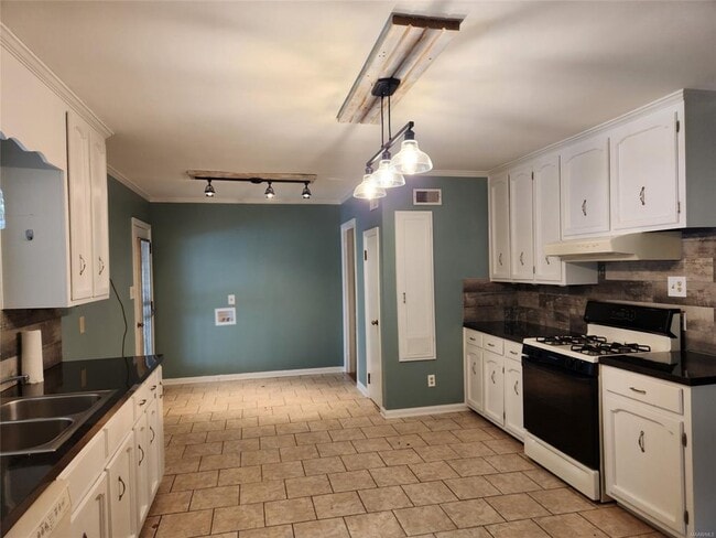 Building Photo - 2814 Ashley Ave