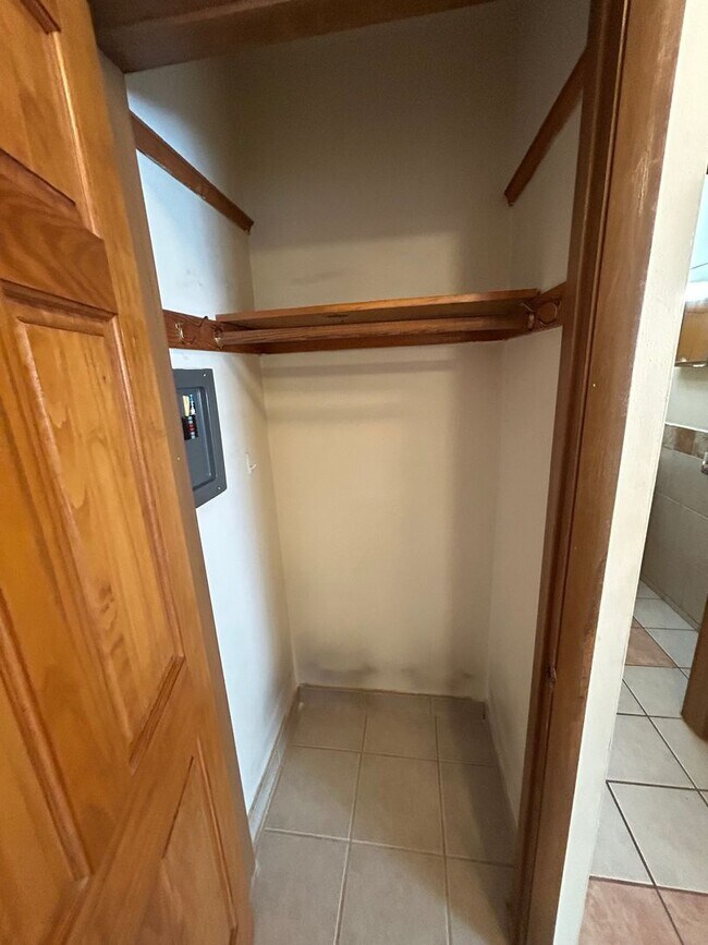 Interior Photo - 1620 Marshall