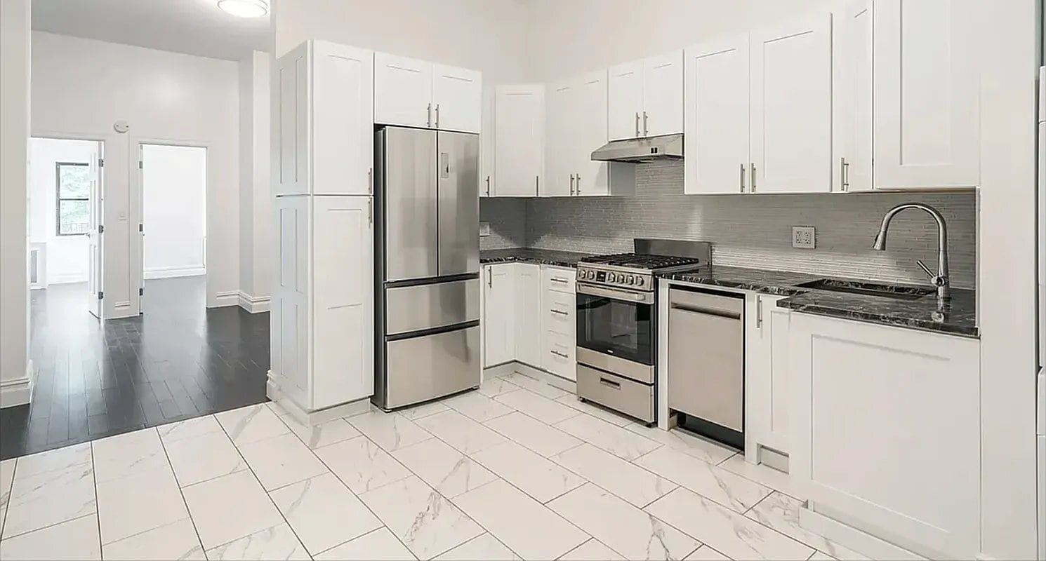 Building Photo - 11 Abingdon Square