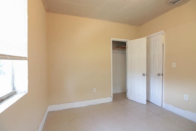 Building Photo - 1788 NW 65th St
