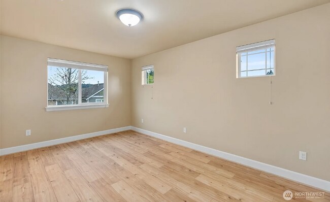 Building Photo - Rent: $2500 - 2 bed Condo