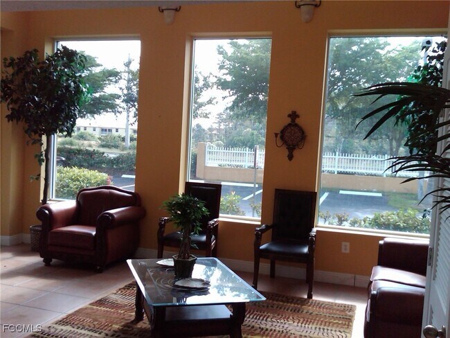 Building Photo - 3421 Winkler Ave