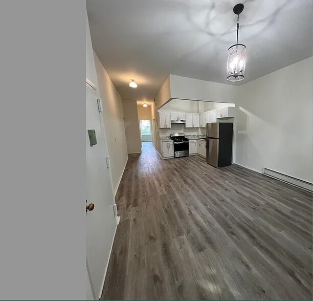 kitchen/living room - 1935 Fulton St
