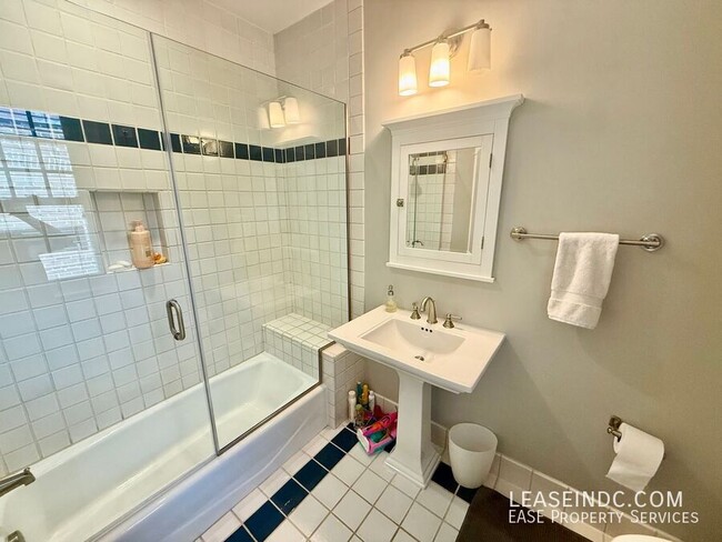 Building Photo - 3307 18th St NW