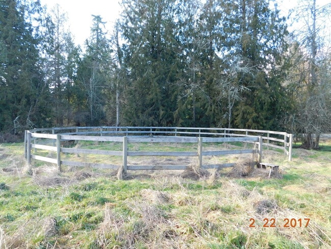 Building Photo - 38306 8th Ave S