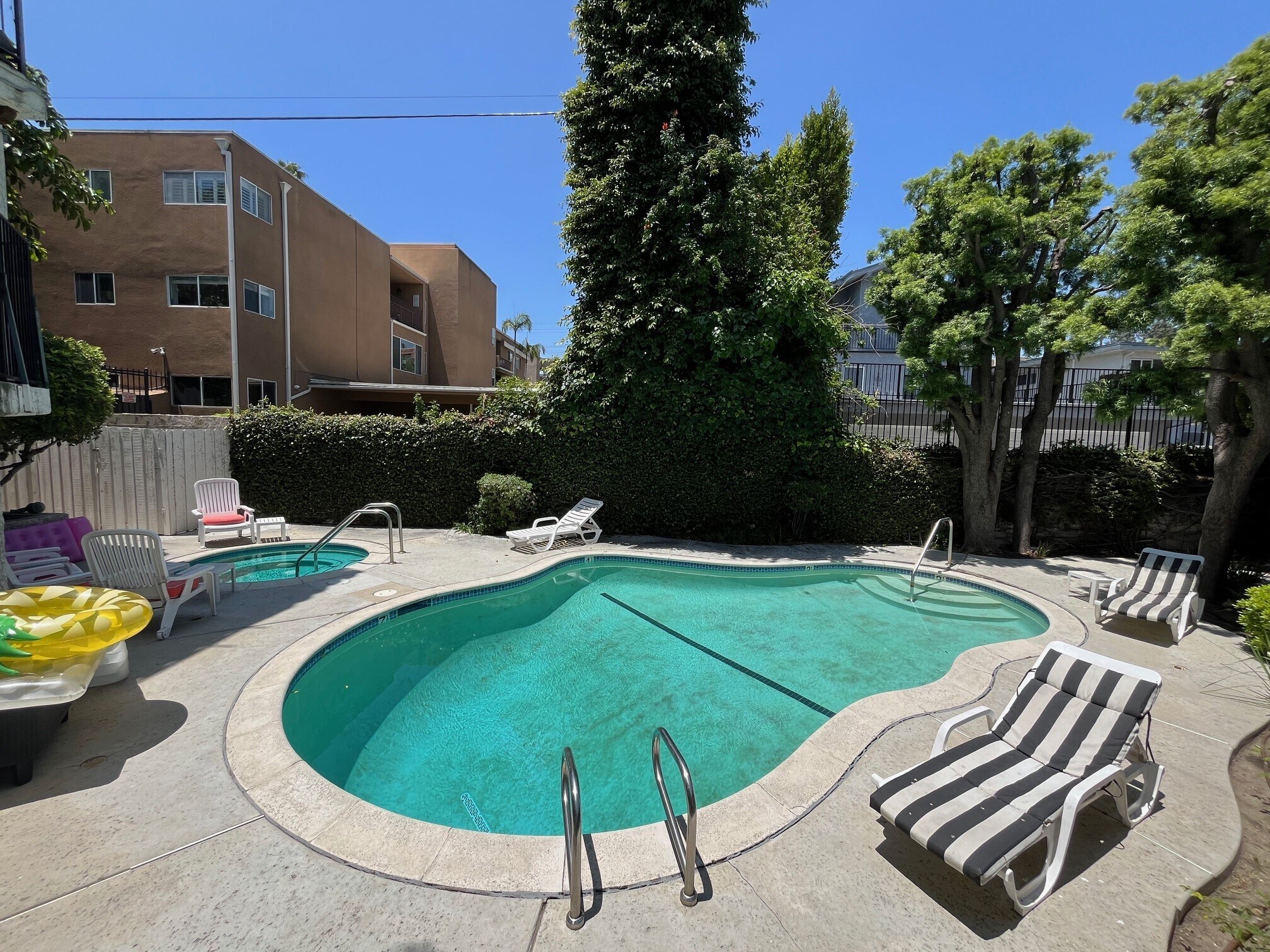 Pool area - 4249 Longridge Ave