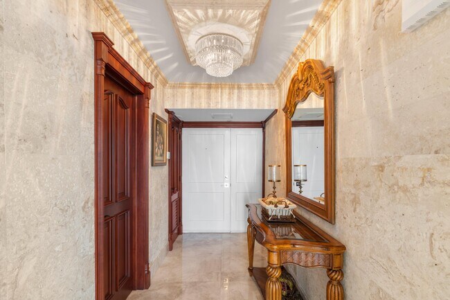 Building Photo - 3400 N Ocean Dr