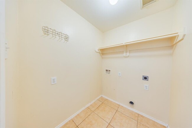 Building Photo - 18426 Stark Point Ct