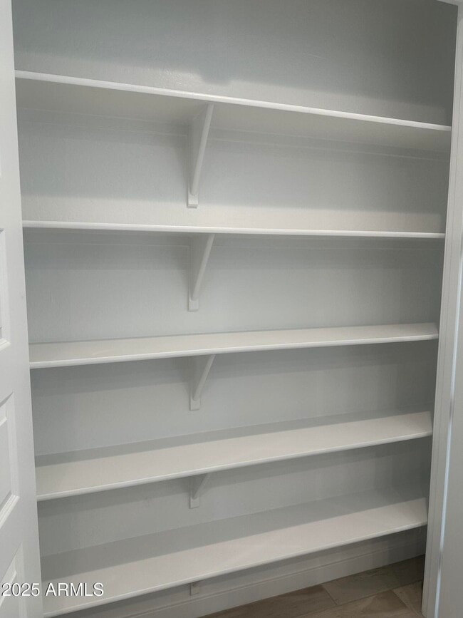 Building Photo - 782 S Olympic Dr