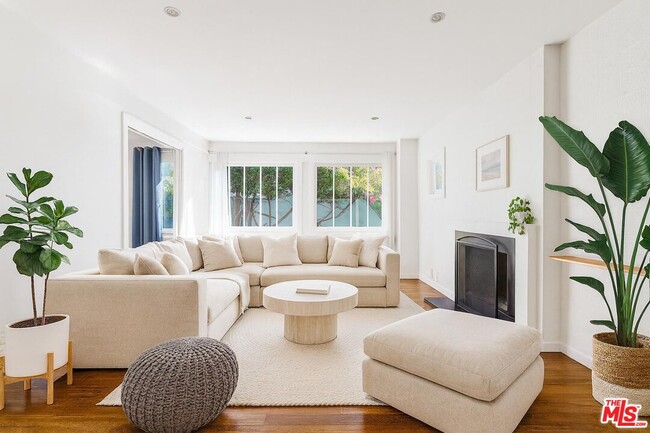 Building Photo - 1640 Electric Ave