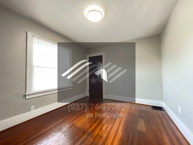 Building Photo - 2411 N Main St