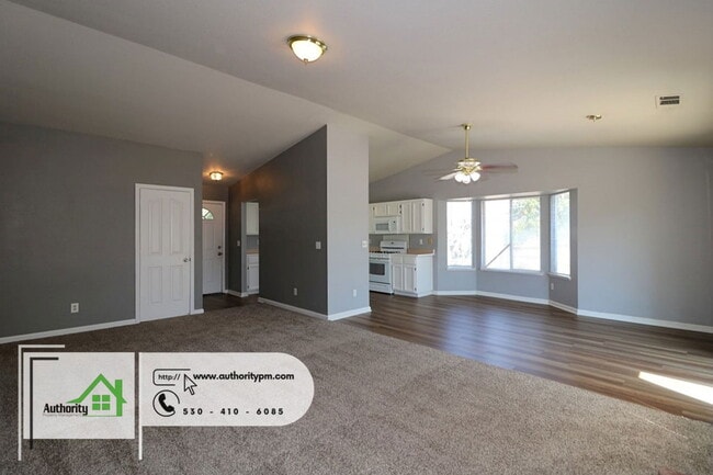 Building Photo - 1729 Marigold Way