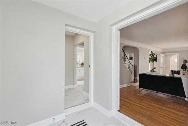 Building Photo - 3569 Silsby Rd